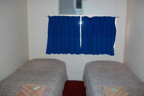 Todd Tavern - Holiday Sunshine Coast 4