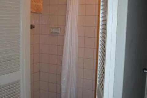 Todd Tavern - Holiday Sunshine Coast 3