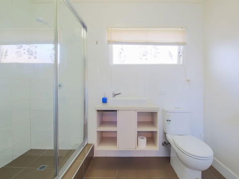 Marlin Motel - Sunshine Coast Tourism 4