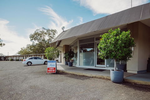 Artesian Spa Motel - Sunshine Coast Tourism 0