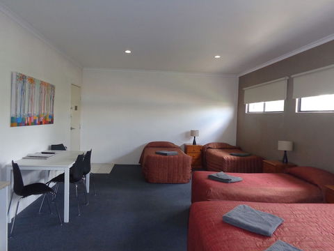 Artesian Spa Motel - Sunshine Coast Tourism 6