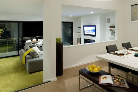 Saltus Luxury Accommodation - Sunshine Coast Tourism 2