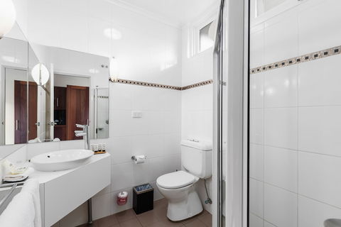 The Commodore - Holiday Sunshine Coast 2