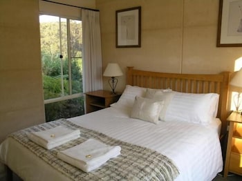 Big Brook Cottages - Holiday Sunshine Coast 1