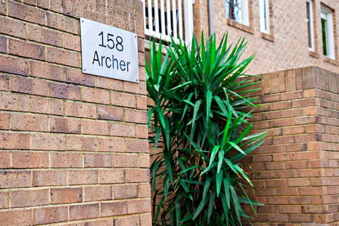 Adelaide Dresscircle Apartments Archer Street - Holiday Sunshine Coast 1