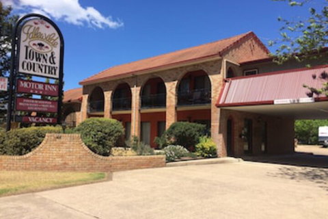 Idlewilde Town & Country Motor Inn - Holiday Sunshine Coast 0