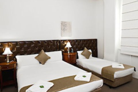 Ambassadors Hotel - Holiday Sunshine Coast 6