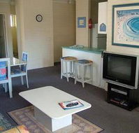 Broadbeach Central Holiday Units - Sunshine Coast Tourism