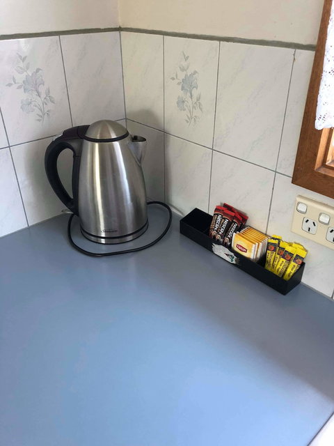 Lakes Jakaranda Holiday Units - Holiday Sunshine Coast 4