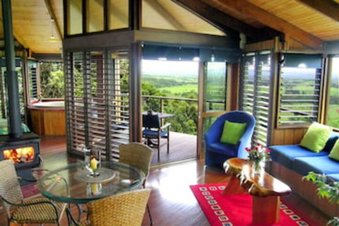 Mt Quincan Crater Retreat - Holiday Sunshine Coast 0