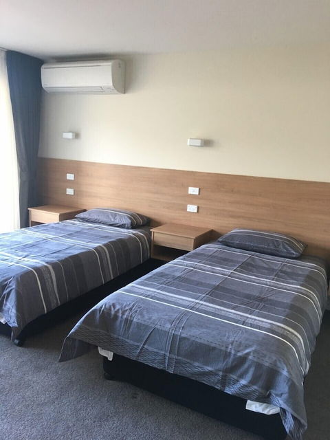 Rainbow Motel - Holiday Sunshine Coast 6