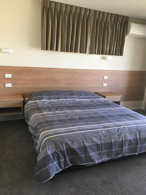 Rainbow Motel - Holiday Sunshine Coast 3