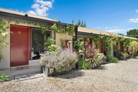 Beechworth On Bridge - Holiday Sunshine Coast 1