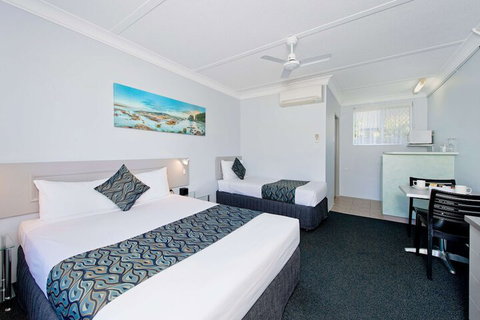Haven Waters Motel & Apartments - Holiday Sunshine Coast 7