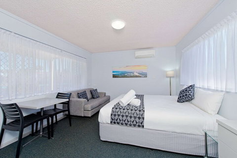 Haven Waters Motel & Apartments - Holiday Sunshine Coast 5
