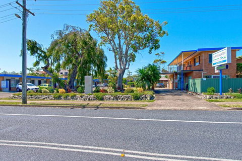 Haven Waters Motel & Apartments - Holiday Sunshine Coast 1