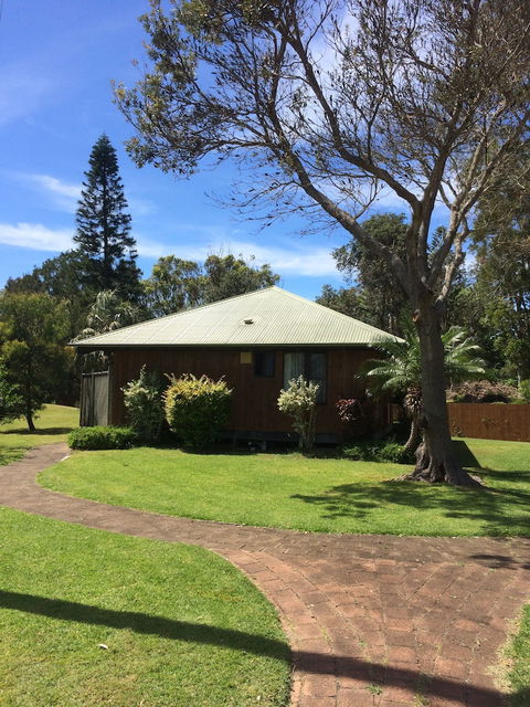 Lighthouse Beach Holiday Village - Holiday Sunshine Coast 2