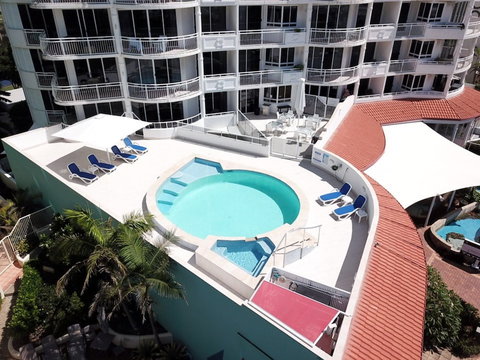 Aquarius Resort - Sunshine Coast Tourism 2