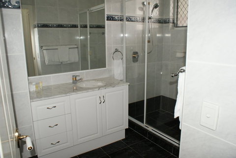 Aquarius Resort - Sunshine Coast Tourism 6