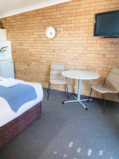 Pacific Sun Motor Inn Bargara - Sunshine Coast Tourism 2