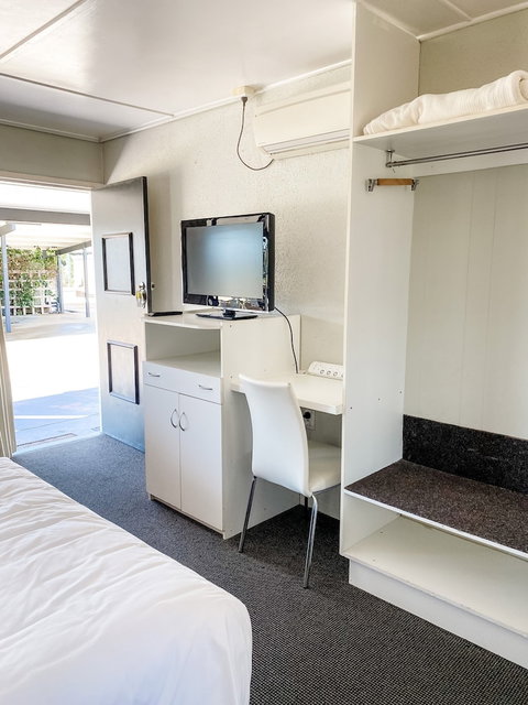 Pacific Sun Motor Inn Bargara - Sunshine Coast Tourism 1