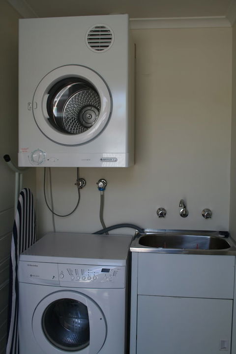 Moonah Central Apartments - Sunshine Coast Tourism 5