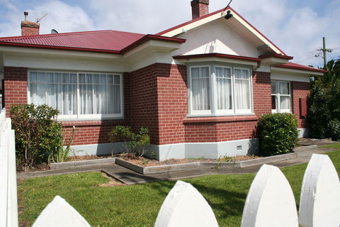 Moonah Central Apartments - Sunshine Coast Tourism 0