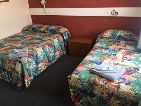 Governors Hill Motel - Holiday Sunshine Coast 4