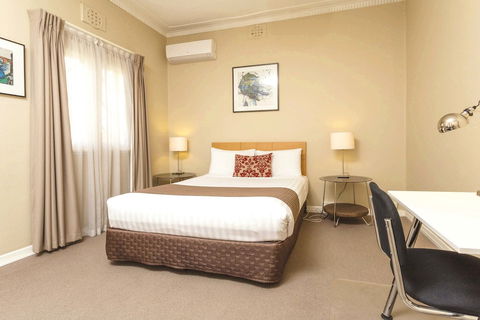 Globe Apartments - Sunshine Coast Tourism 5