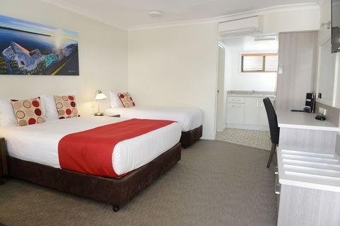 Rockpool Motor Inn - Holiday Sunshine Coast 5