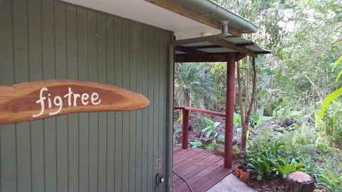 Hunchy Hideaway - Holiday Sunshine Coast 5