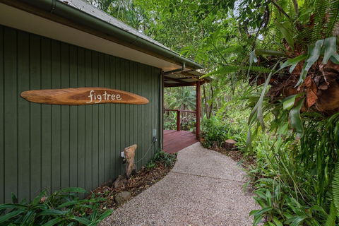 Hunchy Hideaway - Holiday Sunshine Coast 2