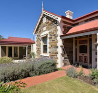Trafalgar Premium Vintage Suites - Holiday Sunshine Coast
