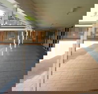 Settlers Motor Inn - Sunshine Coast Tourism