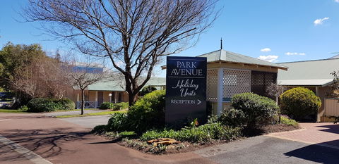 Albany Holiday Units - Holiday Sunshine Coast 1
