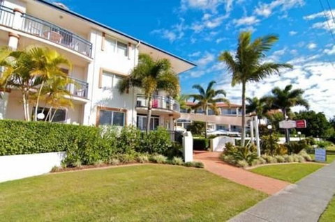 Blue Water Bay Luxury Villas - Holiday Sunshine Coast 2