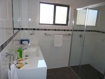 Garden Of Eden Caravan Park - Holiday Sunshine Coast 2