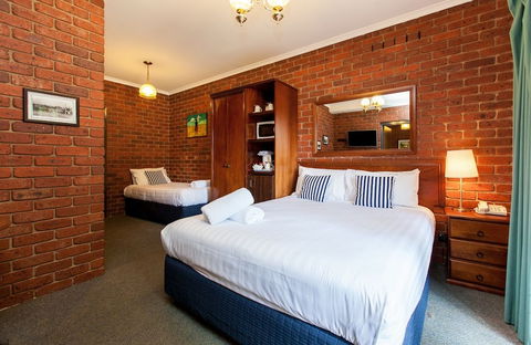 Armour Motor Inn - Holiday Sunshine Coast 4