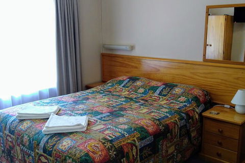 Armidale Rose Villa Motel - Holiday Sunshine Coast 6
