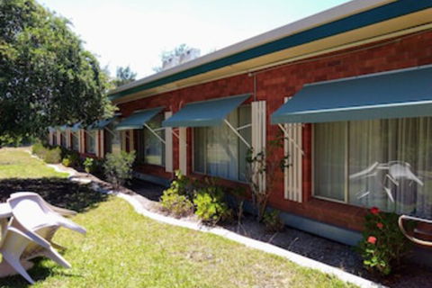 Armidale Rose Villa Motel - Holiday Sunshine Coast 0