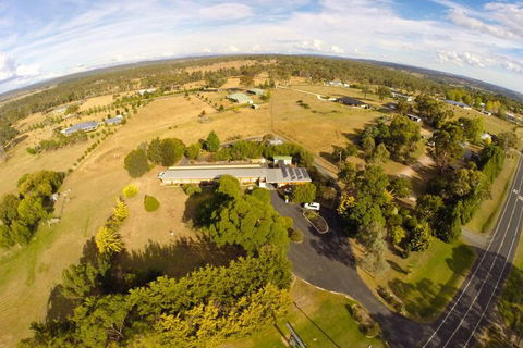 Armidale Rose Villa Motel - Holiday Sunshine Coast 1