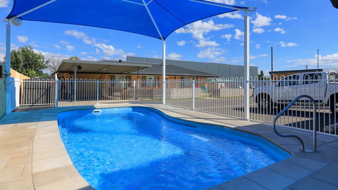 Gunnedah Motor Inn - Sunshine Coast Tourism 2