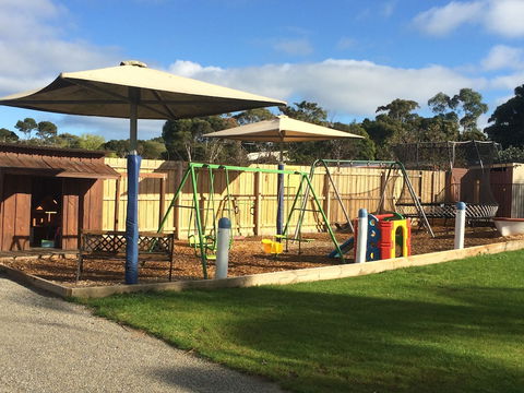 Seahorse Motel - Sunshine Coast Tourism 0