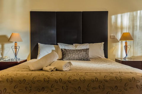 Seahorse Motel - Sunshine Coast Tourism 5