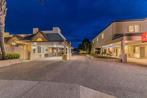 Seahorse Motel - Sunshine Coast Tourism 2