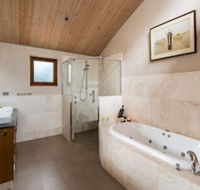 Aiyana Retreat - Holiday Sunshine Coast