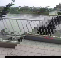 Fairthorpe Apartments - Holiday Sunshine Coast