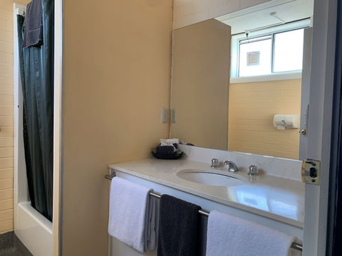 Wedderburn Goldseeker Motel - Holiday Sunshine Coast 2