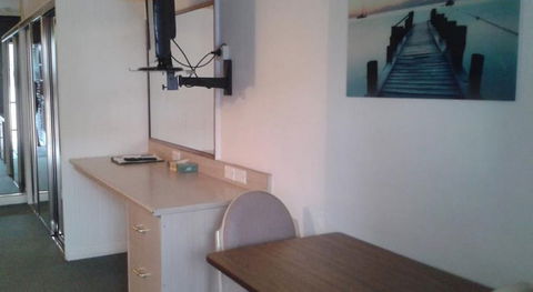 Elsinor Motor Lodge - Sunshine Coast Tourism 5