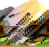 Amberoo Apartments Tamworth - Holiday Sunshine Coast